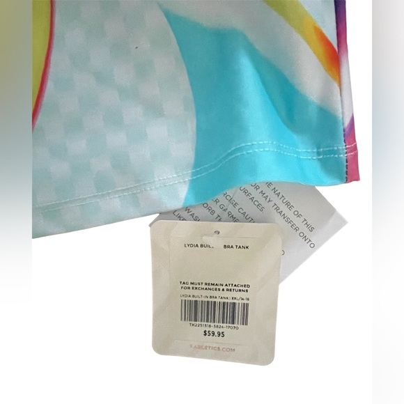 NWT Fabletics Lydia built-in bra tank | XXL (14-16). - Picture 6 of 8